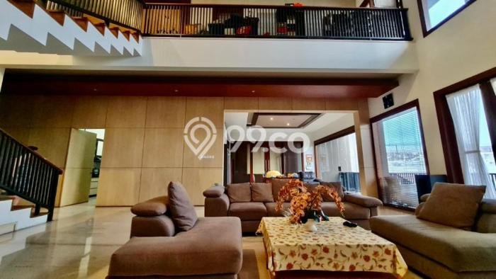Rumah Luxury Modern Tanpa Renovasi di Setra Duta Bandung Rumah Luxury Modern Tanpa Renovasi di Setra Duta Bandung