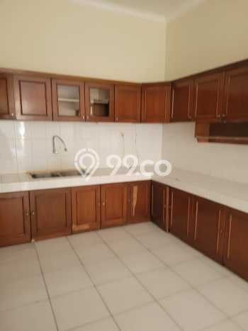 Rumah di Batununggal, Bandung, Luas 375m2m² LB 211m2m² Rumah di Batununggal, Bandung, Luas 375m2m² LB 211m2m²
