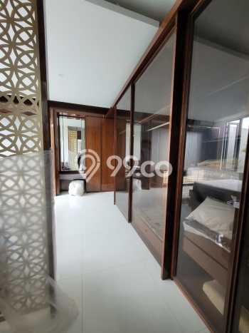 Rumah Luxury Modern Siap Huni di Setiabudi Bandung Rumah Luxury Modern Siap Huni di Setiabudi Bandung