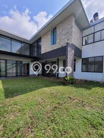 Rumah Luxury Modern Siap Huni di Setiabudi Bandung Rumah Luxury Modern Siap Huni di Setiabudi Bandung