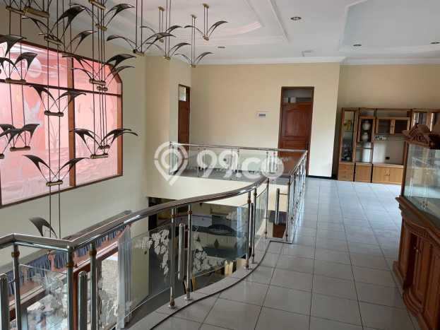 Rumah Luxury Modern Tanpa Renovasi di Pajajaran Bandung Rumah Luxury Modern Tanpa Renovasi di Pajajaran Bandung