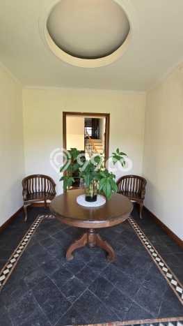 Rumah Elit Modern Siap Huni di Pasteur Bandung Rumah Elit Modern Siap Huni di Pasteur Bandung