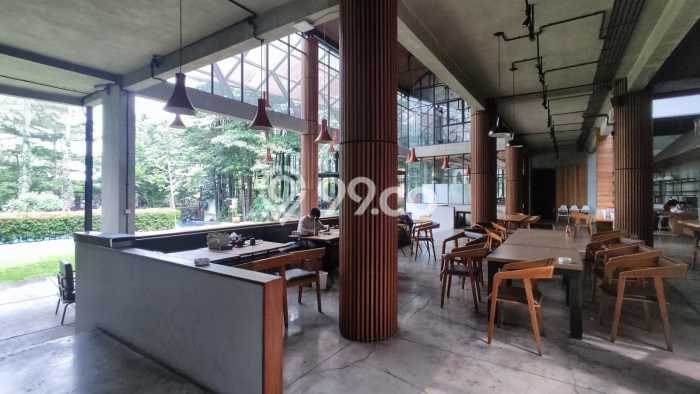 Komersial Disewa di Bandung dengan LB 2000m2 Area Komersial Ramai Komersial Disewa di Bandung dengan LB 2000m2 Area Komersial Ramai