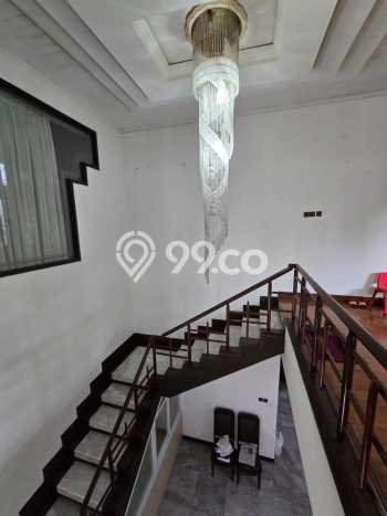 Hunian Mewah LB 462m2 Siap Pakai Desain Elegan di Setiabudi, Bandung Hunian Mewah LB 462m2 Siap Pakai Desain Elegan di Setiabudi, Bandung