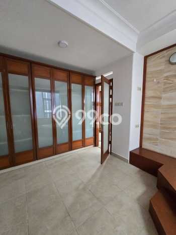 Hunian Elit LB 315m2 Siap Pakai Desain Elegan di Singgasana, Bandung Hunian Elit LB 315m2 Siap Pakai Desain Elegan di Singgasana, Bandung