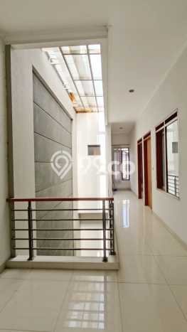 Hunian Mewah Dijual LT 210m2 di Batununggal, Bandung Hunian Mewah Dijual LT 210m2 di Batununggal, Bandung