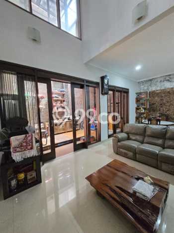Siap Huni Rumah Mewah 4 Kamar di Batununggal Dekat ke Mana Pun Siap Huni Rumah Mewah 4 Kamar di Batununggal Dekat ke Mana Pun