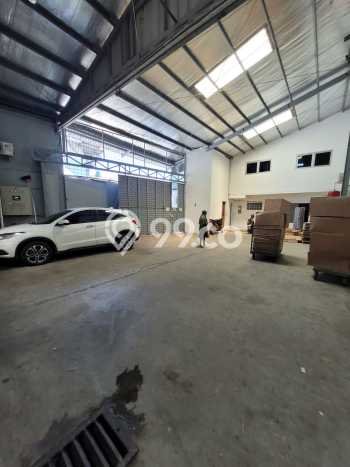 Gudang Bagus Dijual LB 5500m2 Lokasi Strategis Bandung Area Cocok untuk Bisnis Gudang Bagus Dijual LB 5500m2 Lokasi Strategis Bandung Area Cocok untuk Bisnis