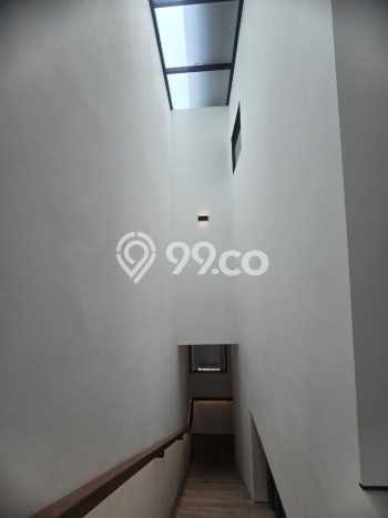 Rumah Mewah Dijual LT 220m2 di Batununggal, Bandung Rumah Mewah Dijual LT 220m2 di Batununggal, Bandung