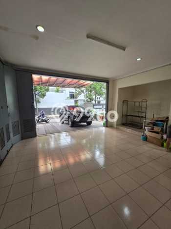 Rumah Luxury Modern Tanpa Renovasi di Setra Duta Bandung Rumah Luxury Modern Tanpa Renovasi di Setra Duta Bandung