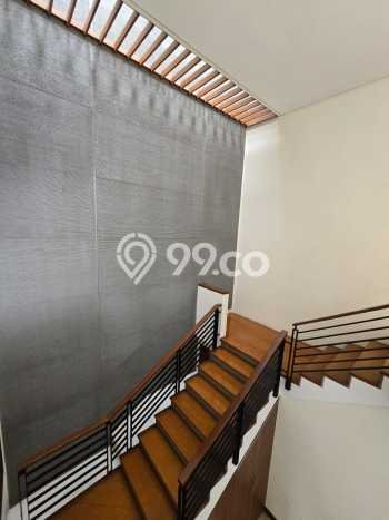 Rumah Luxury Modern Tanpa Renovasi di Setra Duta Bandung Rumah Luxury Modern Tanpa Renovasi di Setra Duta Bandung