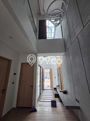 Rumah Mewah LB 171m2 Siap Huni Desain Elegan di mekar wangi, Bandung Rumah Mewah LB 171m2 Siap Huni Desain Elegan di mekar wangi, Bandung