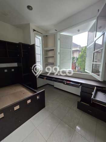 Hunian Mewah Dijual LT 216m2 di Batununggal, Bandung Hunian Mewah Dijual LT 216m2 di Batununggal, Bandung