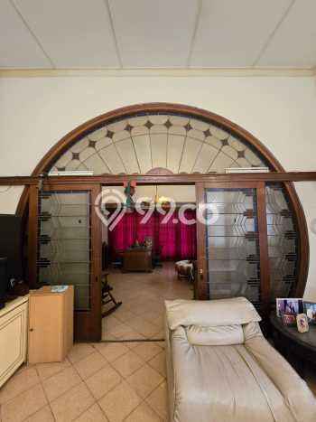 Sewa Rumah Bagus di Bandung Wetan Harga Rp 550 Juta/ Tahun Sewa Rumah Bagus di Bandung Wetan Harga Rp 550 Juta/ Tahun