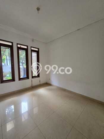 Rumah Asri area Batununggal, 3 KM, Lingkungan Strategis, LT 375m2m² LB 300m2m² Rumah Asri area Batununggal, 3 KM, Lingkungan Strategis, LT 375m2m² LB 300m2m²