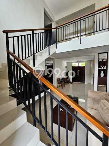 Rumah di Purwakarta, 7 KT, Design Modern, Luas 228m2m² Bangunan 350m2m² Rumah di Purwakarta, 7 KT, Design Modern, Luas 228m2m² Bangunan 350m2m²