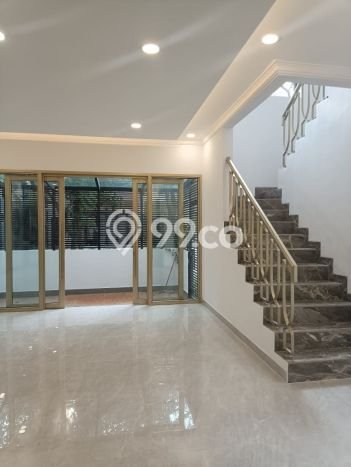 Rumah Brand New Semi Furnice di Discovery Conserva Rumah Brand New Semi Furnice di Discovery Conserva