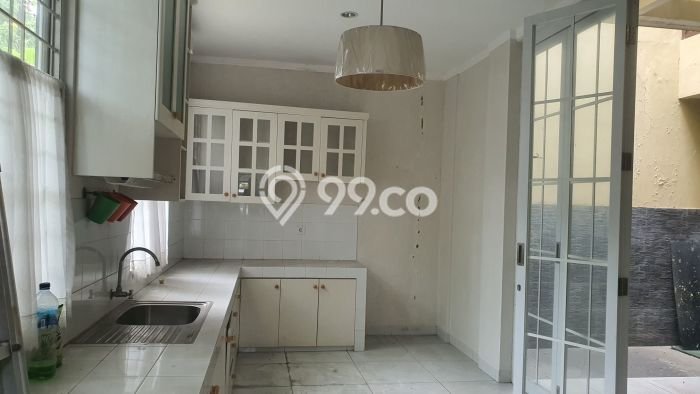 Rumah Full Furnice Luas di Discovery Lumina Bintaro Sektor 9 Rumah Full Furnice Luas di Discovery Lumina Bintaro Sektor 9