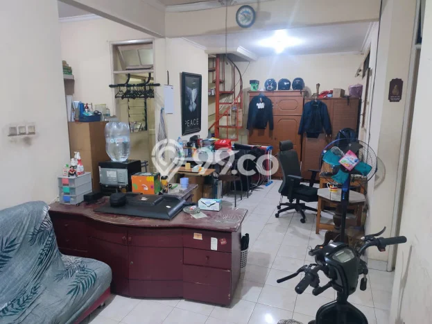 Rumah Luas Asri 2 KT Siap Pakai di Modernland Tangerang Rumah Luas Asri 2 KT Siap Pakai di Modernland Tangerang