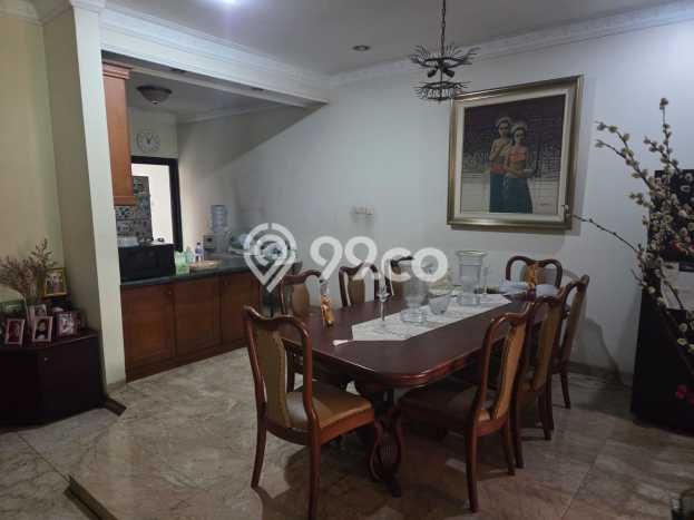 Dijual Rumah Luas Elegan Dengan View Cantik di Kuningan, Jakarta Selatan Dijual Rumah Luas Elegan Dengan View Cantik di Kuningan, Jakarta Selatan