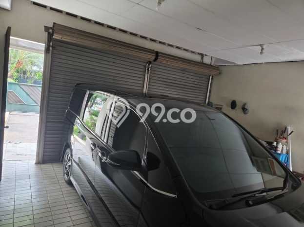 Dijual Rumah Luas Elegan Dengan View Cantik di Kuningan, Jakarta Selatan Dijual Rumah Luas Elegan Dengan View Cantik di Kuningan, Jakarta Selatan