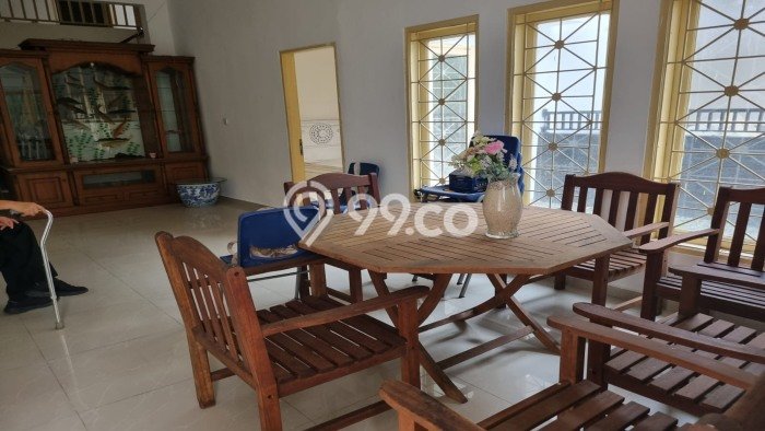 Rumah Elit LB 250m2 Siap Huni Desain Elegan di Bintaro, Tangerang Selatan Rumah Elit LB 250m2 Siap Huni Desain Elegan di Bintaro, Tangerang Selatan