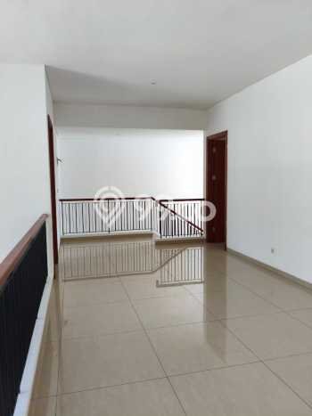 For Sale! Luxury House LT 420m2 Desain Elegan di Alam Sutera For Sale! Luxury House LT 420m2 Desain Elegan di Alam Sutera