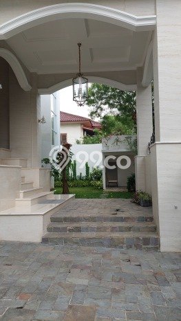 Ready to Use! Premium House LT 330m2 Desain Elegan di Pondok Indah Ready to Use! Premium House LT 330m2 Desain Elegan di Pondok Indah