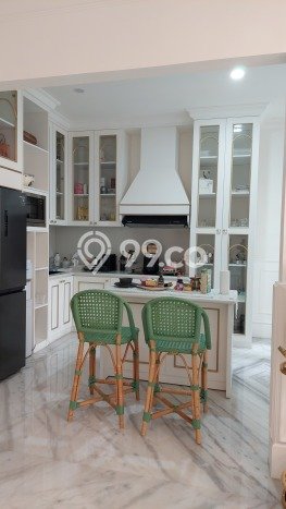 Ready to Use! Premium House LT 330m2 Desain Elegan di Pondok Indah Ready to Use! Premium House LT 330m2 Desain Elegan di Pondok Indah
