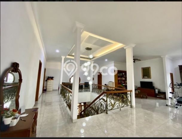 Siap Huni Rumah Mewah 5 Kamar di Jagakarsa Dekat ke Mana Pun Siap Huni Rumah Mewah 5 Kamar di Jagakarsa Dekat ke Mana Pun