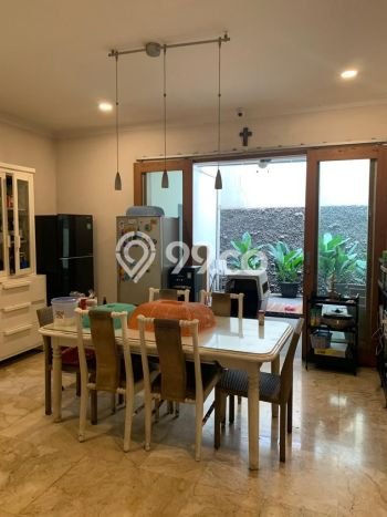 For Sale! Luxury House LT 300m2 Desain Elegan di Pondok Indah For Sale! Luxury House LT 300m2 Desain Elegan di Pondok Indah