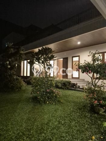 Jual Rumah Mewah Elegan Dengan View Cantik di Lebak Bulus, Jakarta Selatan Jual Rumah Mewah Elegan Dengan View Cantik di Lebak Bulus, Jakarta Selatan