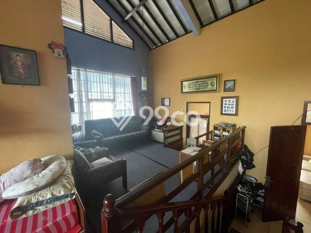 Rumah Mewah LB 450m2 Siap Pakai Desain Elegan di Hegarmanah, Bandung Rumah Mewah LB 450m2 Siap Pakai Desain Elegan di Hegarmanah, Bandung