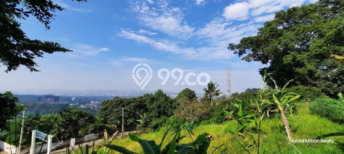 Dijual Rumah Luas Elegan Dengan View Eksklusif di Dago, Bandung Dijual Rumah Luas Elegan Dengan View Eksklusif di Dago, Bandung