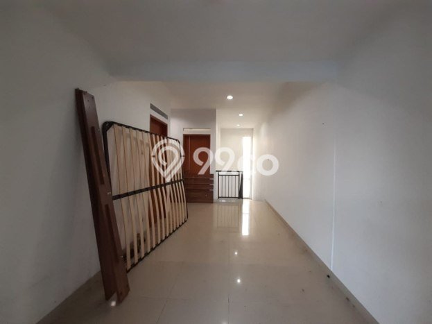 Rumah Elit Modern Siap Huni di Cikutra Bandung Rumah Elit Modern Siap Huni di Cikutra Bandung