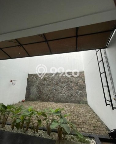 Jual Rumah Luas Elegan Dengan View Eksklusif di Setra Duta, Bandung Jual Rumah Luas Elegan Dengan View Eksklusif di Setra Duta, Bandung