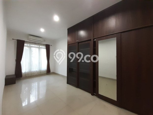Rumah Elit Modern Siap Huni di Cikutra Bandung Rumah Elit Modern Siap Huni di Cikutra Bandung