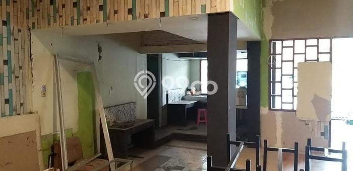 Ruko untuk Disewa di Pusat Bandung Luas Bangunan 300m2 Ruko untuk Disewa di Pusat Bandung Luas Bangunan 300m2