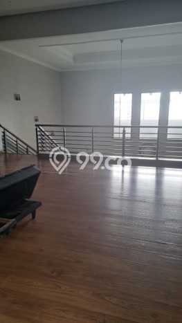 Ready to Use! Premium House LT 447m2 Desain Elegan di Turangga Ready to Use! Premium House LT 447m2 Desain Elegan di Turangga