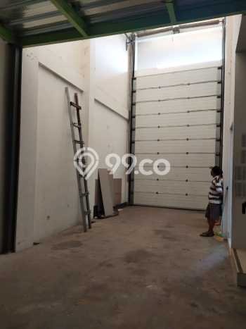 Unit Gudang Dijual di Jakarta Barat LT 136m2 & LB 136m2 Unit Gudang Dijual di Jakarta Barat LT 136m2 & LB 136m2