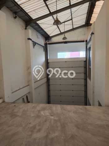 Unit Gudang Dijual di Jakarta Barat LT 136m2 & LB 136m2 Unit Gudang Dijual di Jakarta Barat LT 136m2 & LB 136m2