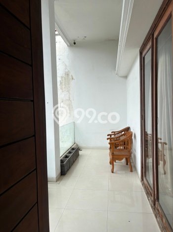 Hunian Strategis 5 KT LB 500m2 Kondisi Bagus di Kota Wisata Hunian Strategis 5 KT LB 500m2 Kondisi Bagus di Kota Wisata