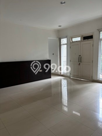 Dijual Rumah Mewah Elegan Dengan View Cantik di Legenda Wisata, Bogor Dijual Rumah Mewah Elegan Dengan View Cantik di Legenda Wisata, Bogor