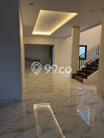 Ready to Use! Luxury House LT 300m2 Desain Modern di Kota Wisata Ready to Use! Luxury House LT 300m2 Desain Modern di Kota Wisata
