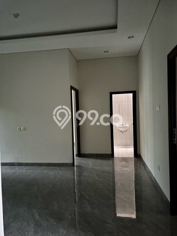Rumah Elit Modern Tanpa Renovasi di Kota Wisata Bogor Rumah Elit Modern Tanpa Renovasi di Kota Wisata Bogor
