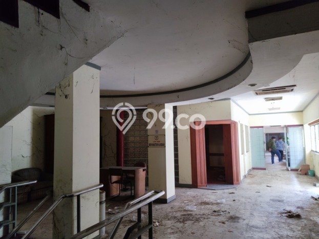 Unit Komersial Disewa Lokasi Gambir, Jakarta Pusat Spesifikasi Luas Bangunan 3013m2 Unit Komersial Disewa Lokasi Gambir, Jakarta Pusat Spesifikasi Luas Bangunan 3013m2