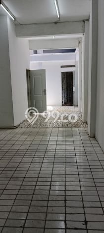 Disewakan Ruko komersial di Kemayoran luas bangunan 575m2 Disewakan Ruko komersial di Kemayoran luas bangunan 575m2