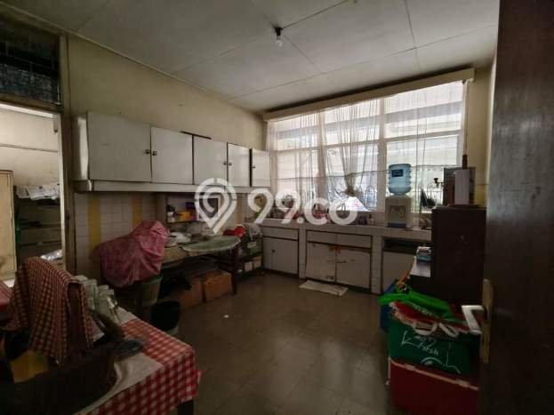 Rumah Luxury Modern Tanpa Renovasi di Kemang Jakarta Selatan Rumah Luxury Modern Tanpa Renovasi di Kemang Jakarta Selatan