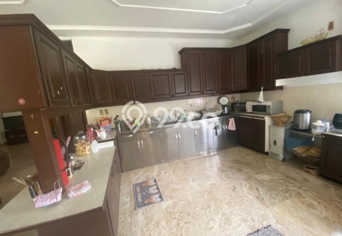 Ready to Use! Luxury House LT 1390m2 Desain Modern di Cinere Ready to Use! Luxury House LT 1390m2 Desain Modern di Cinere