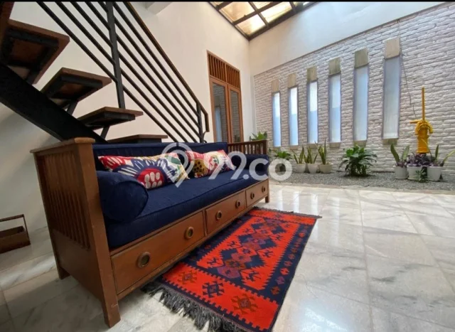 Dijual Cepat Rumah Favorit Siap Huni LB 160m2 di Cinere, Depok Dijual Cepat Rumah Favorit Siap Huni LB 160m2 di Cinere, Depok